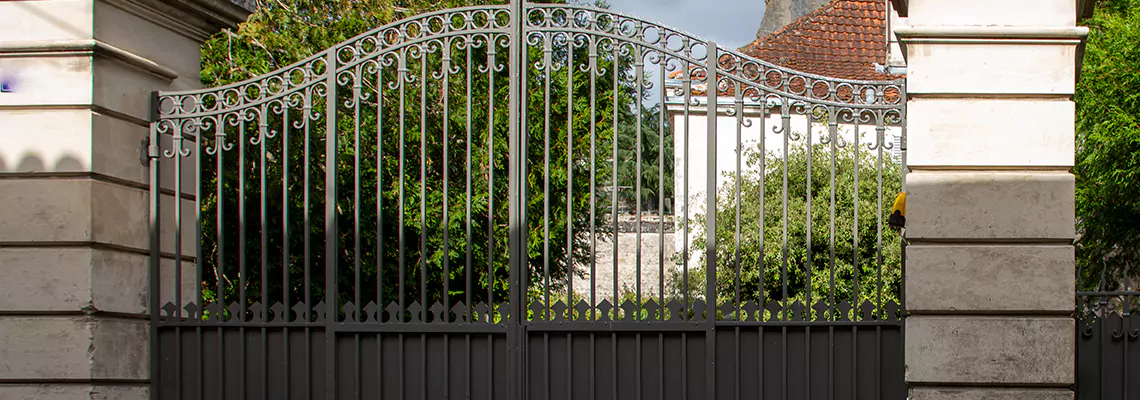 Wooden Swing Gate Repair in Elmwood Park, IL